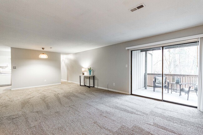 Photo - 631 Pine Ridge Pl