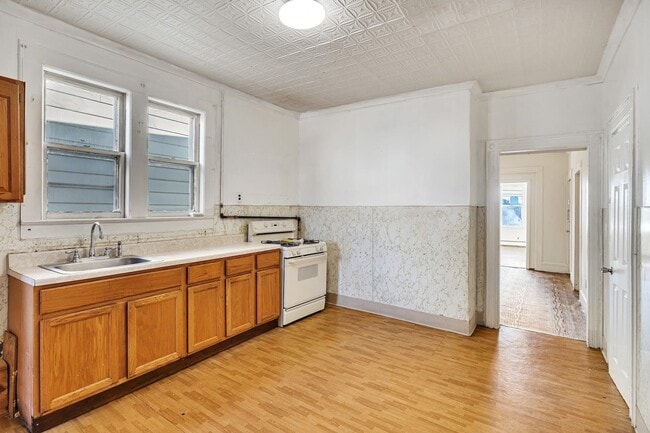 Photo - 75 Johnston Ave Unit 3