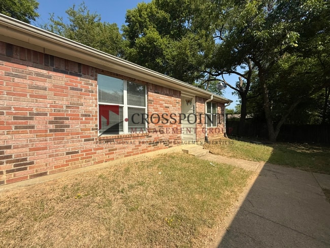 Photo - Tour Today! 2 Bedroom, 2 Bathroom Duplex!