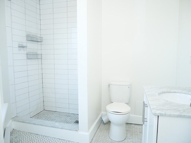 Photo - 45 Carlton St Unit 7