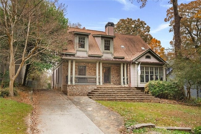 Building Photo - 451 Hascall Rd NW