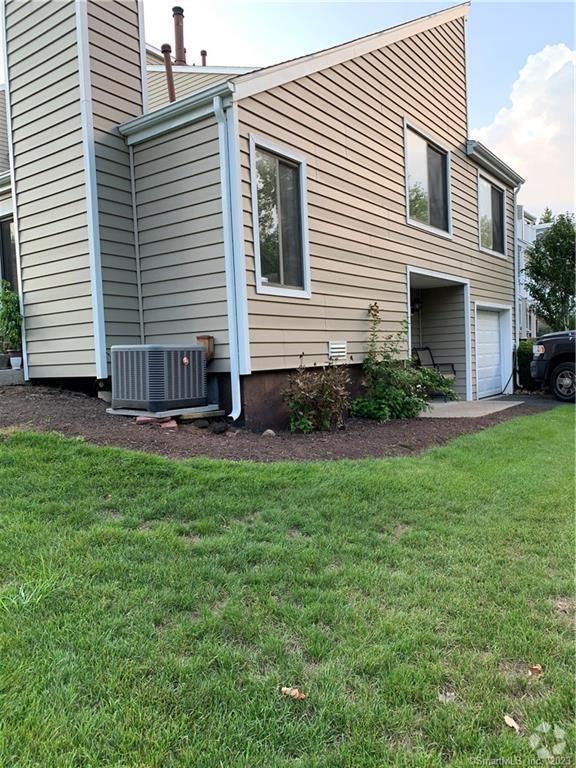 Building Photo - 127 Peddlers Dr Rental
