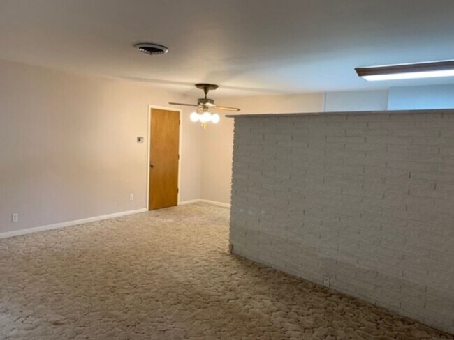 Photo - Lovely 3 bedroom 2 bath home