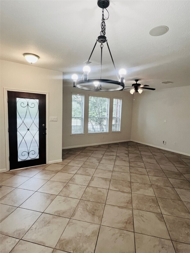 Photo - 133 E Montfair Blvd