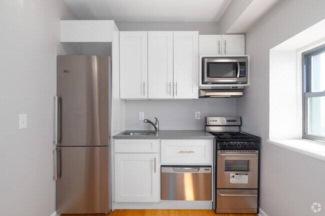 Studio - Kitchen