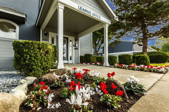 Leasing Office