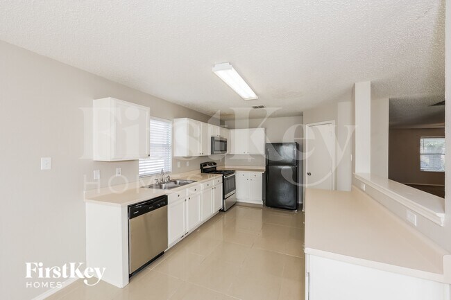 1273 Longleaf Dr