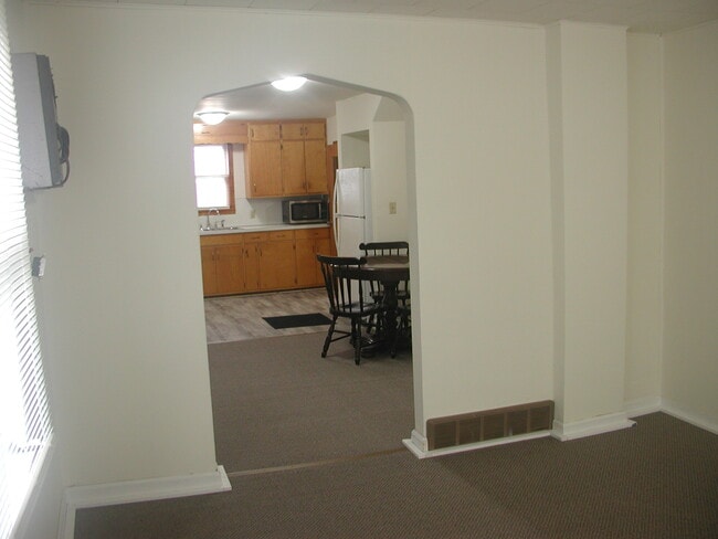 Photo - 241 E Ronning Ave