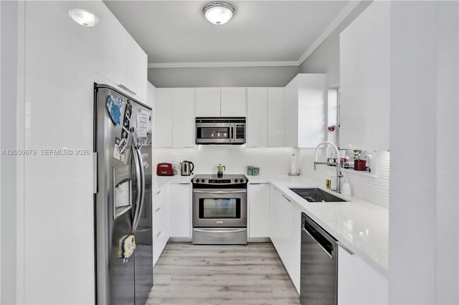 Building Photo - 3135 Gifford Ln