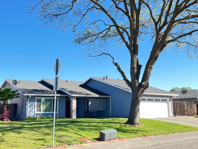 9012 Cornwall Dr - 9012 Cornwall Dr