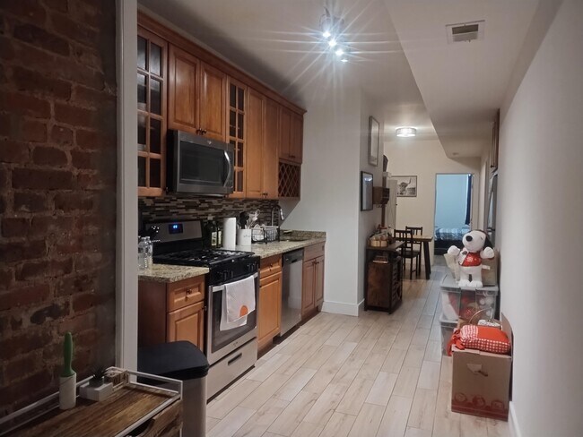 Photo - 492 Broadway Unit 4