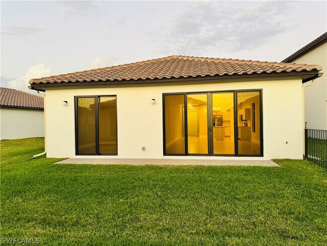 Photo - 5570 Cassidy Ln