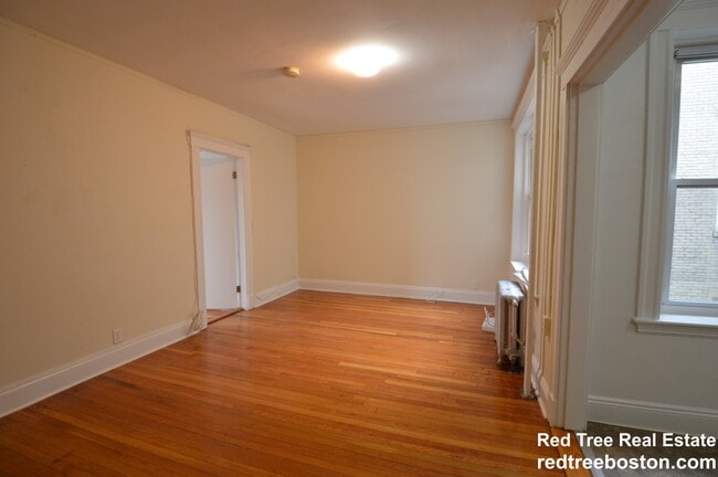 Building Photo - 1167 Boylston St Unit 14