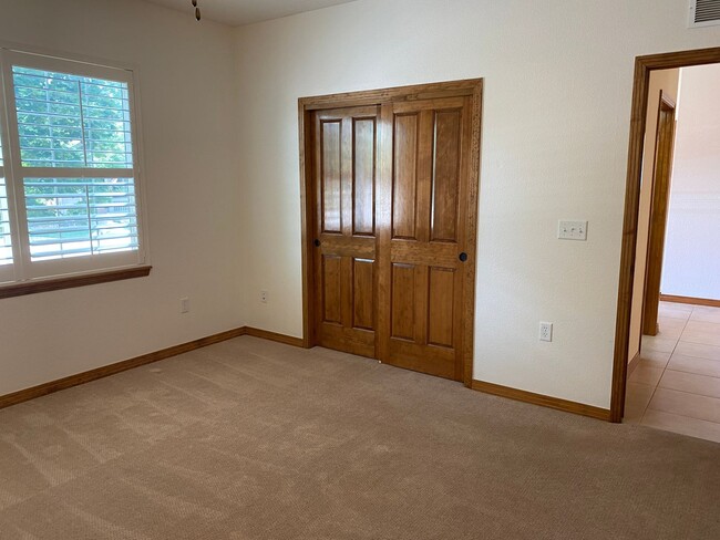 Photo - 2 BED/2 BATH RANCH STYLE HOME IN SUMMER HAWK IN FOX MEADOW AVAILABLE 7/10!