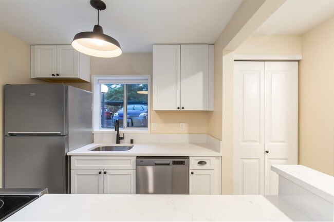 Building Photo - The Reserve at Bucklin Hill Rental