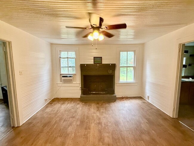 Photo - Three bedroom, 1 bath house in Western Ala...