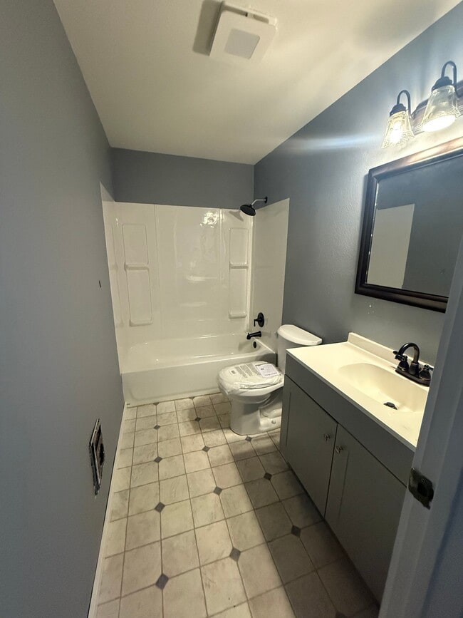 Photo - 4329 Ridgewood Ln NW Unit A