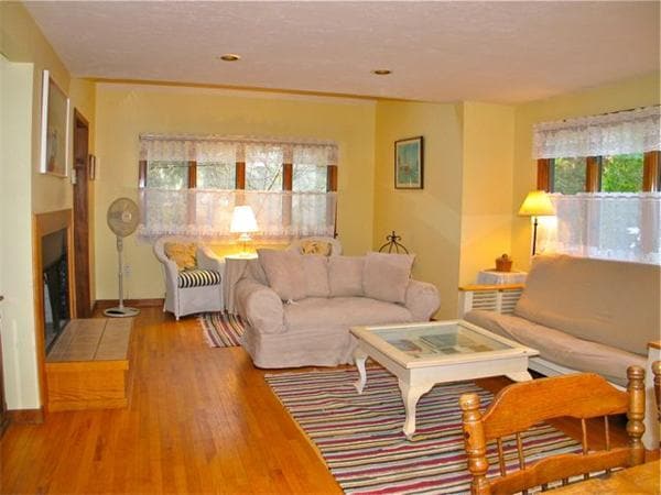 Photo - 14 Pulpit Rock Rd