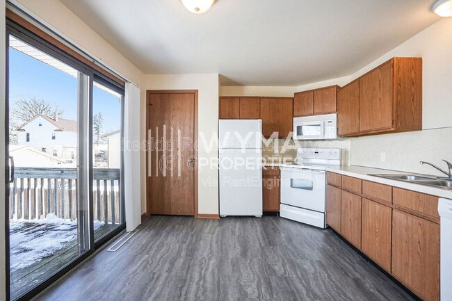 Building Photo - 2914 Earle Ave SW Unit 3