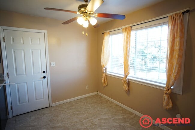 Photo - Cute Home McFarland!