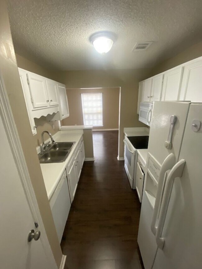 Photo - 6227 Crest Green Rd