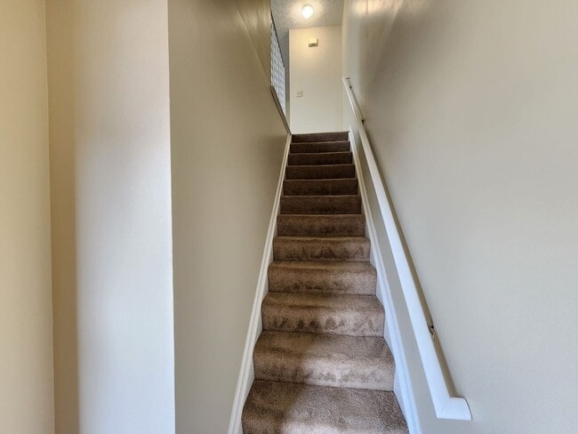 Photo - 5568 Garden Ridge