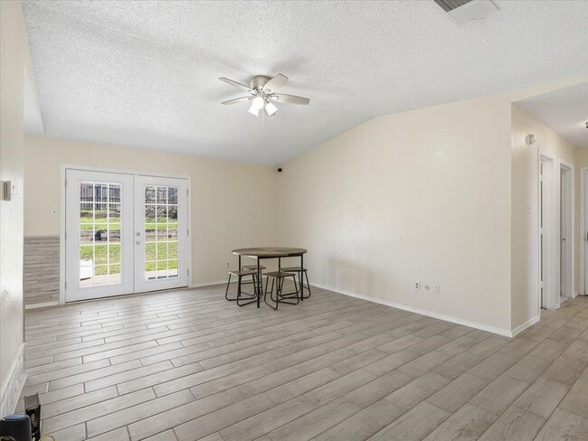 Photo - 6412 Tammy Ct