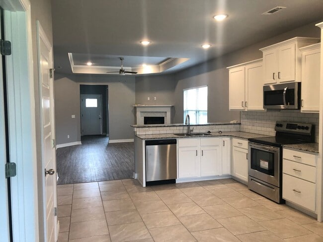 Photo - BEAUTIFUL BENTONVILLE HOME - LARGE FENCED IN YARD - GREAT LOCATION