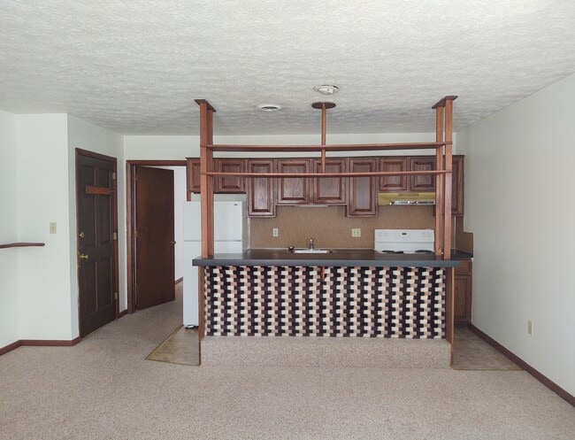 Primer plano del edificio - 513 W Chocolate Ave Unidad 1