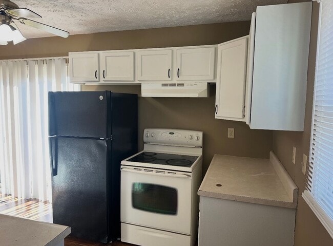 Photo - 1811 W 13th St