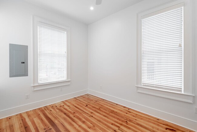 Photo - 178 Broad St Unit B