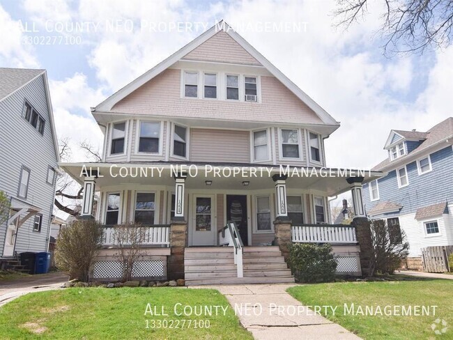 Building Photo - Charming 4-Bedroom Home in Lakewood, Ohio!