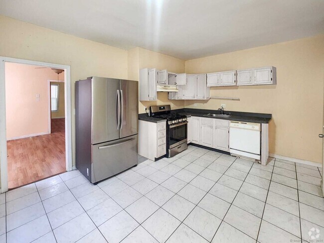 Building Photo - 70 Farren Ave Rental