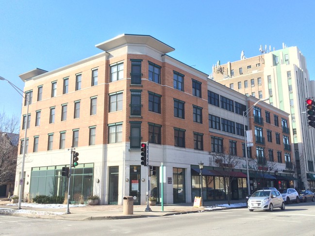 Euclid Commons - Euclid Commons Apartments