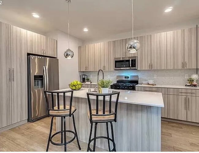 Photo - 5912 NE 56th Cir