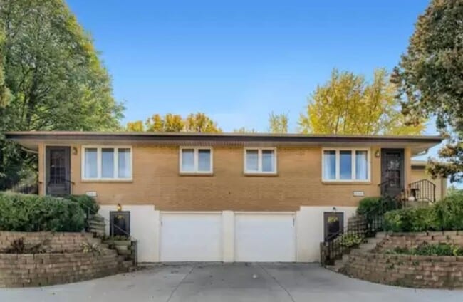 Photo - 2604/2606 37th Ave NE Unit 2604