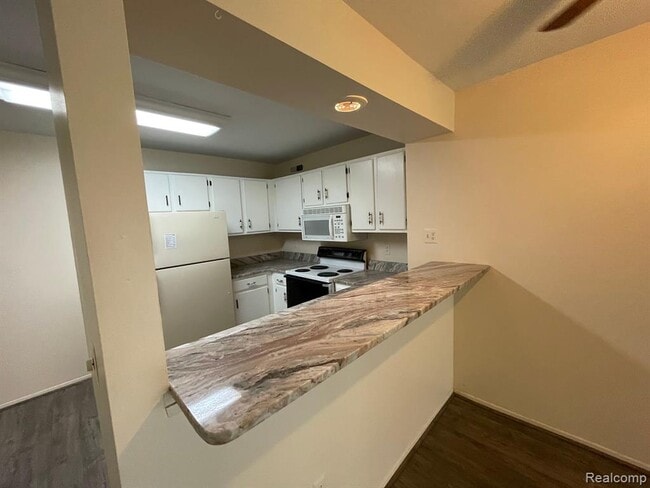 Photo - 902 Chestnut Hill Dr Unit C