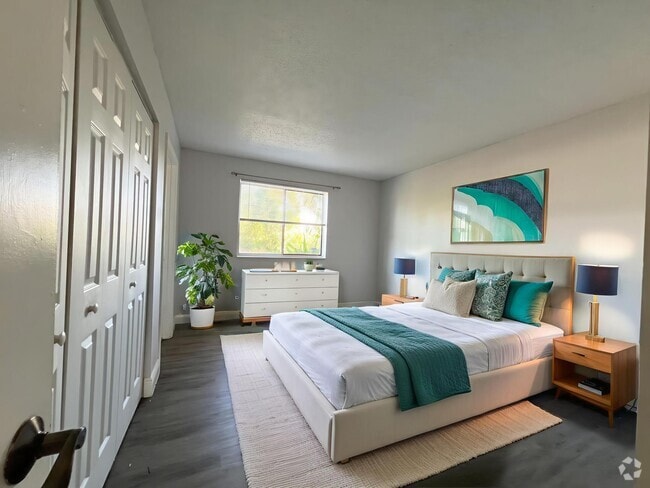 Building Photo - 717 Gardens Dr Unit 106 Rental