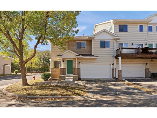 Building Photo - 14952 Mustang Path