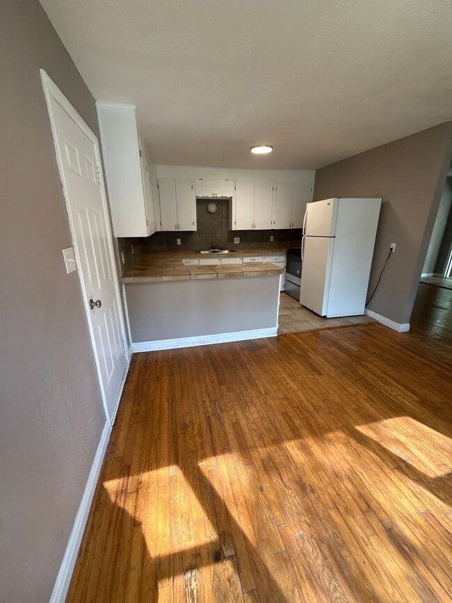 Photo - 3 bedroom/1 bathroom