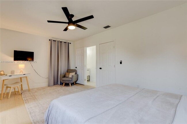 Photo - 347 NE 110th St