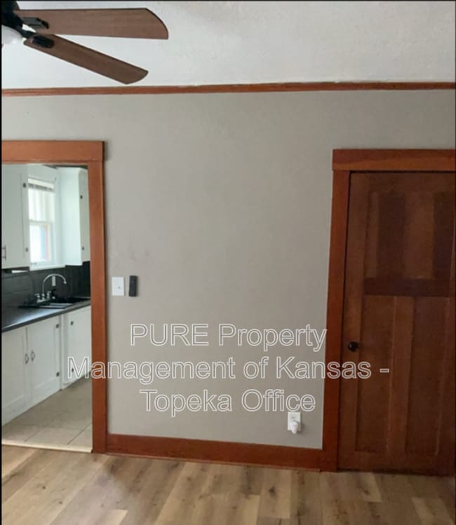 Photo - 2219 SW Huntoon St