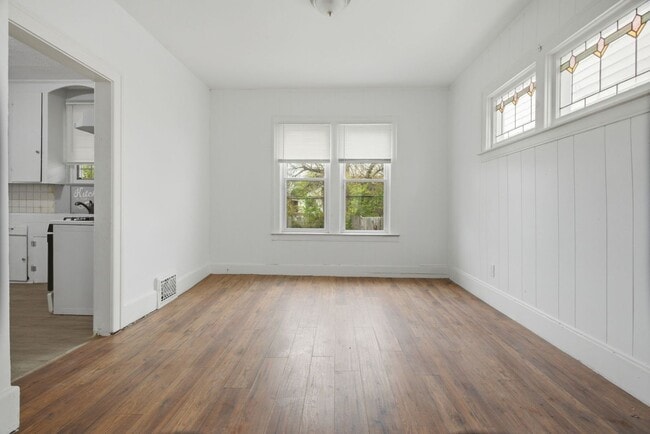 Photo - $1200/month bungalow