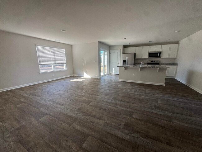 Photo - 390 Acosta Cir