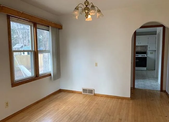 Photo - VIDEOTOUR: Remarkable 4-bedroom Home! PETS WELCOME