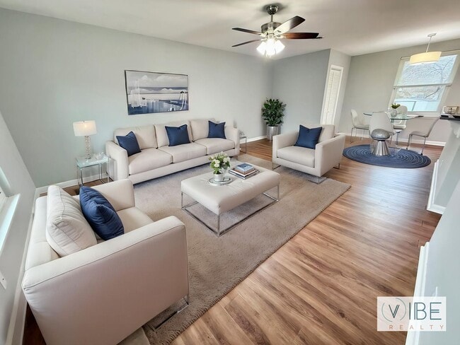 Photo - 3 Bedroom 1.5 Bath House w/Large Yard- Easy access to OHB and Nolensville Pk $2200