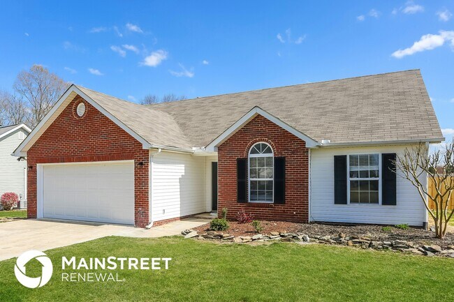 Photo - 102 Silver Glenn Dr