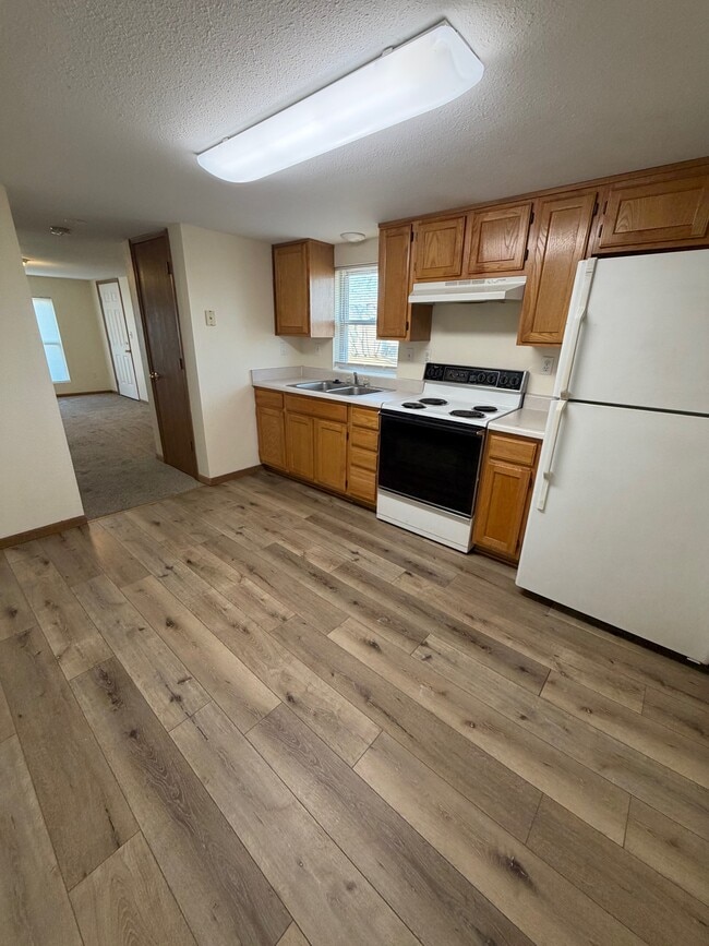 Photo - 614 1/2 Broad St