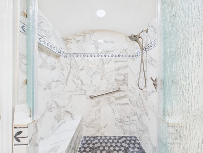 Photo - 3018 Highland Laurels Dr