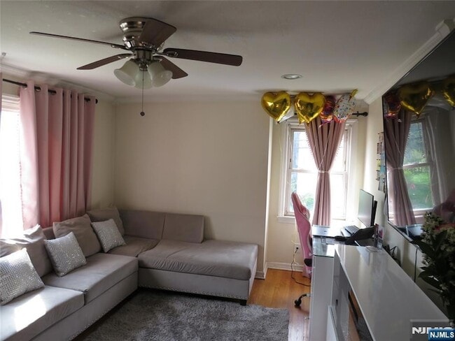 Photo - 838 Paulison Ave